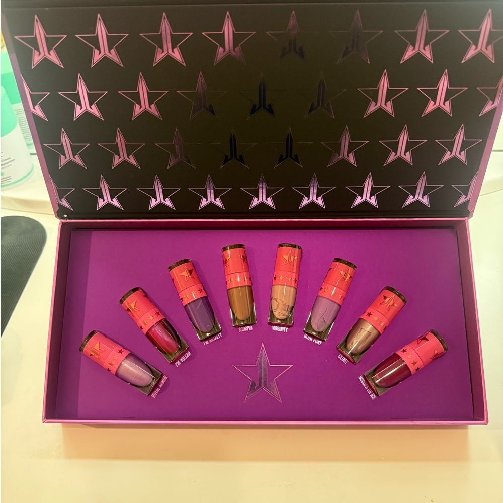 Jeffree Star Liquid Velour Lipstick Box QUEEN B****